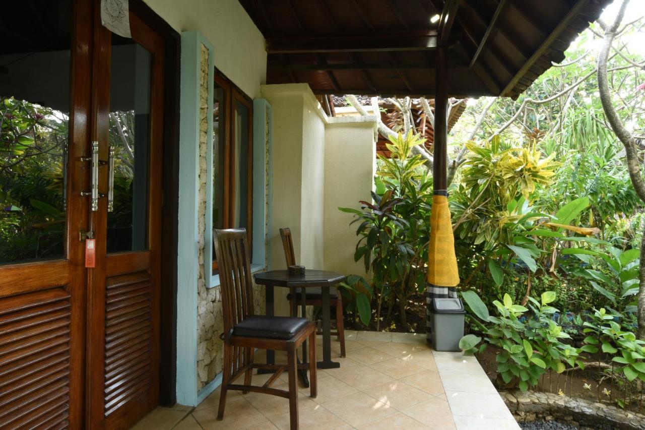 The Tanis Beach Resort Nusa Lembongan Kültér fotó