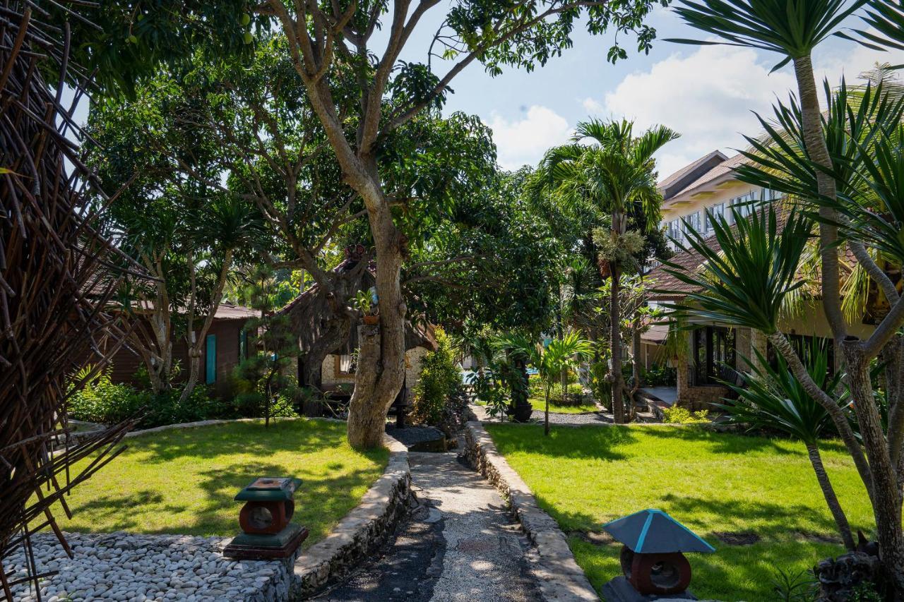 The Tanis Beach Resort Nusa Lembongan Kültér fotó