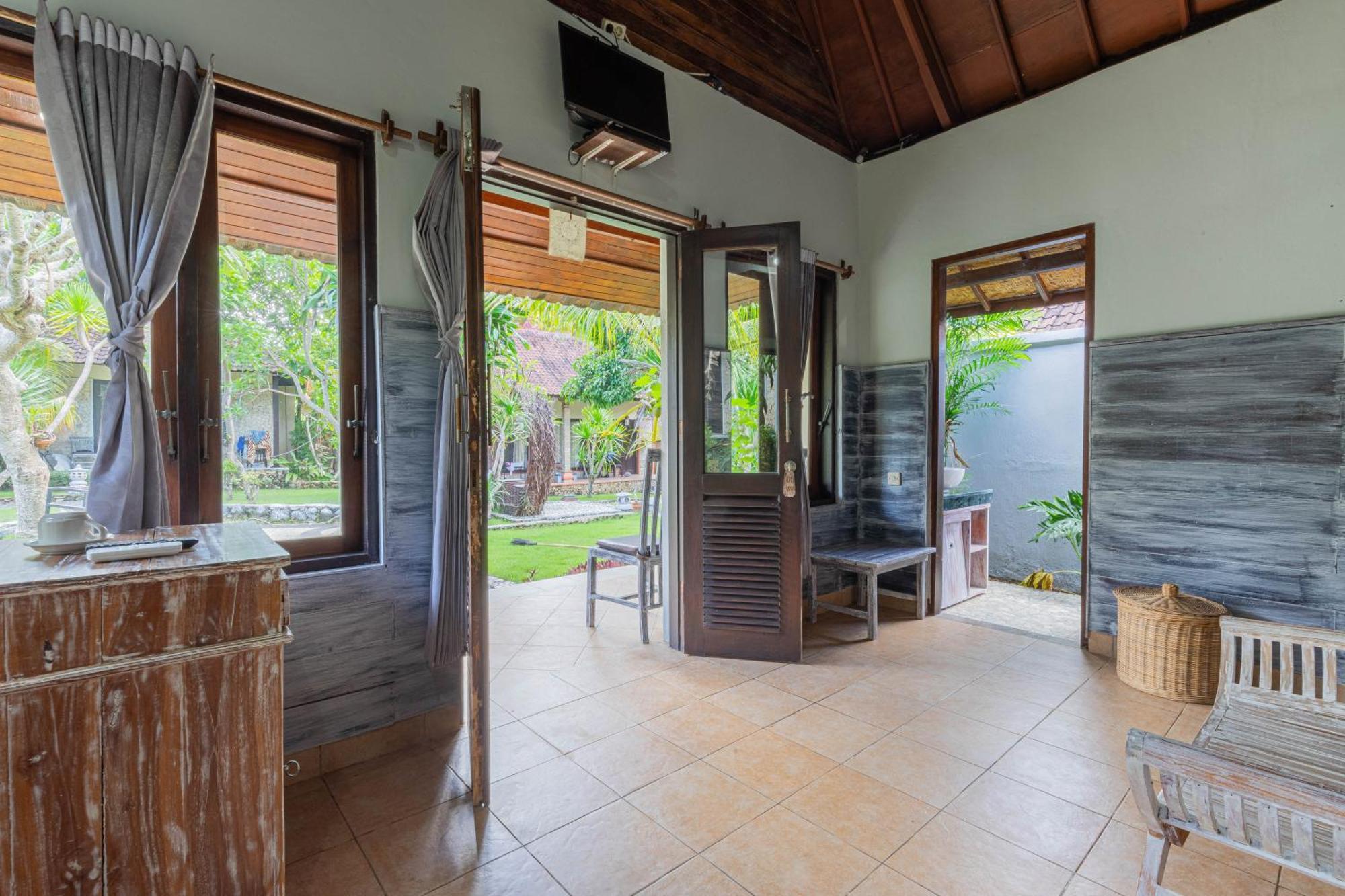The Tanis Beach Resort Nusa Lembongan Kültér fotó
