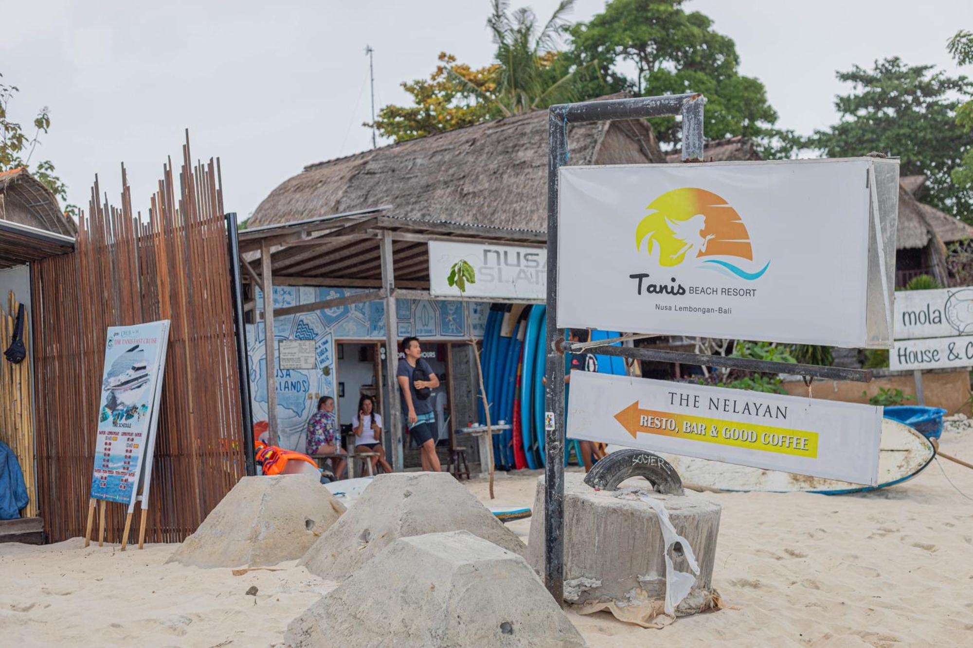 The Tanis Beach Resort Nusa Lembongan Kültér fotó