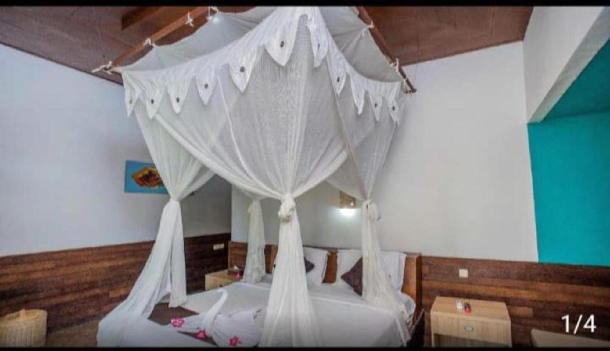 The Tanis Beach Resort Nusa Lembongan Kültér fotó